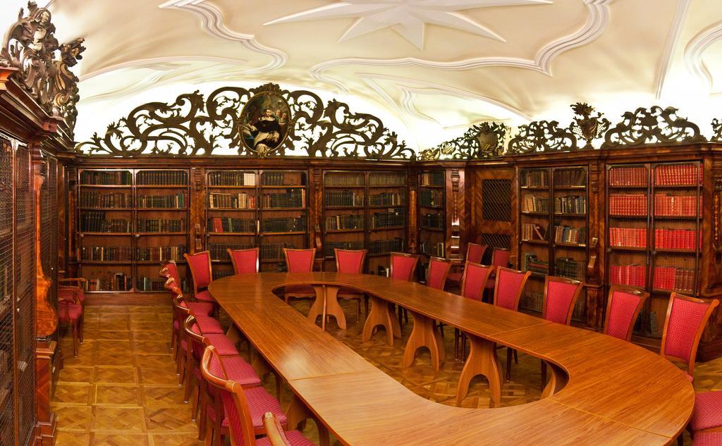 Hotel Klastrom Дьєр Екстер'єр фото