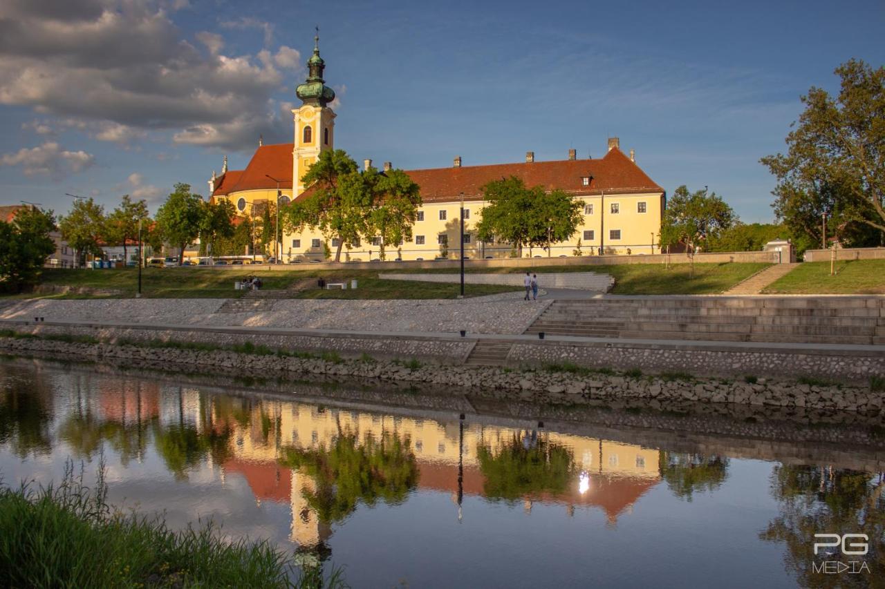 Hotel Klastrom Дьєр Екстер'єр фото